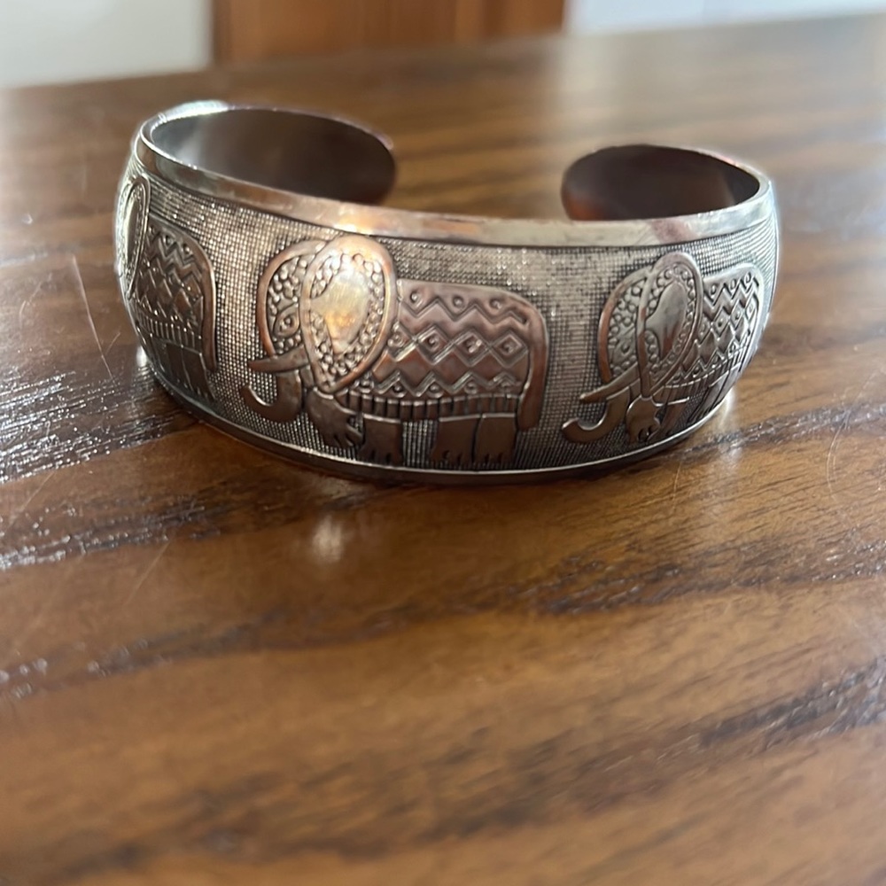 Thai | Five Elephant Family | Bangle Bracelet